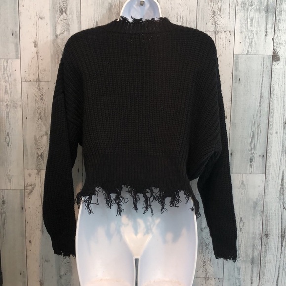 Coco + Jaimeson Destructed Sweater NWOT Medium - Picture 5 of 10